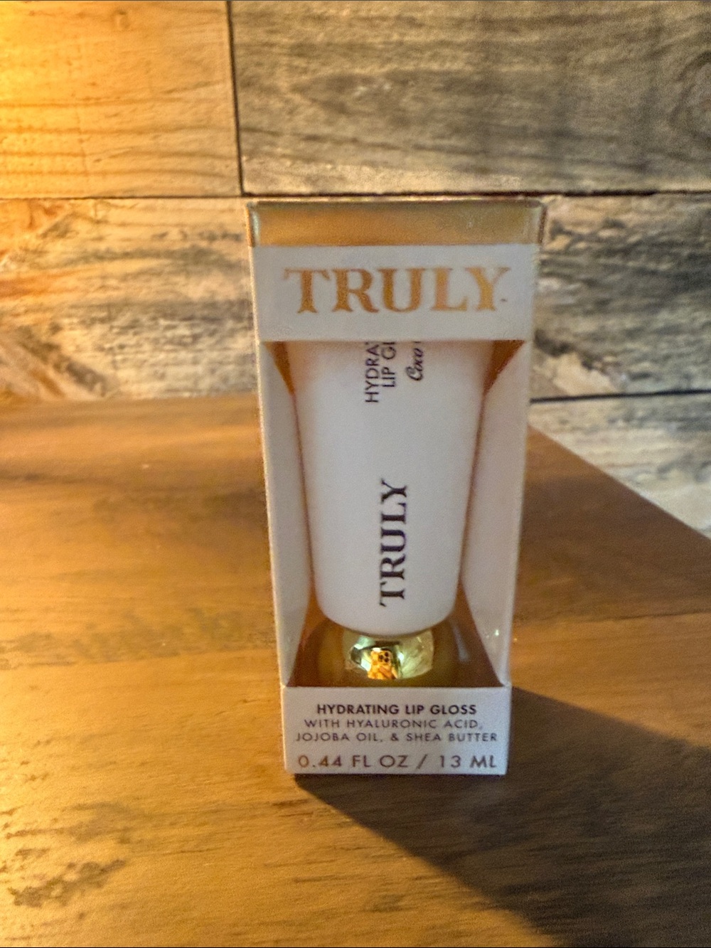 Truly Hydrating Lip Gloss Coco Cloud NEW